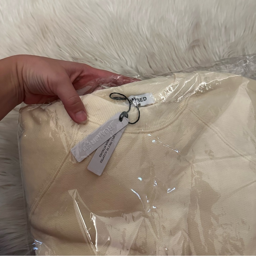 RUMORED Balance Crewneck In Coconut Cream - Picture 7 of 7